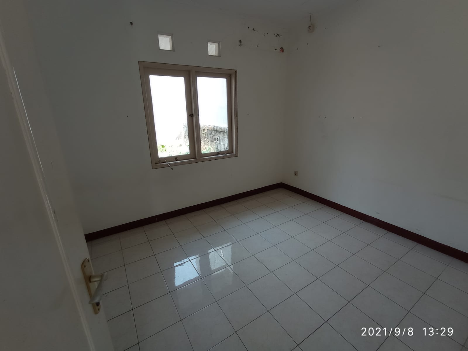 DiSewakan Rumah di Catalonia Deltamas Cikarang Pusat